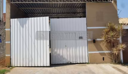 Casa para venda em Ipanema Ville de 147.00m² com 3 Quartos, 1 Suite e 4 Garagens