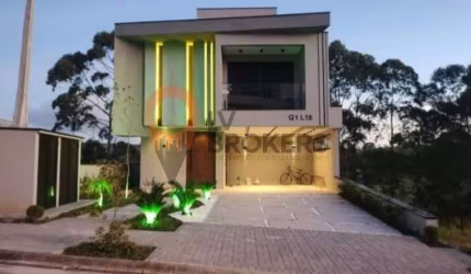 Casa para venda em Aruã de 337.00m² com 3 Quartos, 3 Suites e 4 Garagens