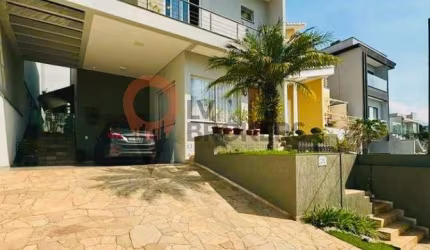 Casa para venda em Residencial Colinas Do Aruã de 232.00m² com 3 Quartos, 3 Suites e 4 Garagens