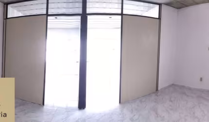 Sala Comercial para venda em Moema de 37.00m² com 1 Garagem