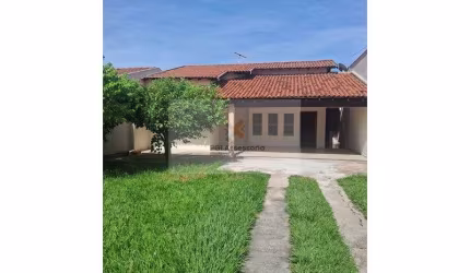 Casa para venda em Centro de 120.00m² com 2 Quartos e 2 Garagens