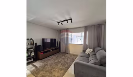 Casa para venda em Parque Universitário de 153.66m² com 3 Quartos, 1 Suite e 2 Garagens