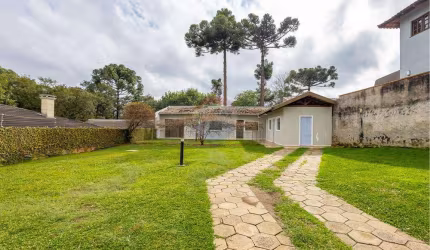 Terreno para venda em Santa Felicidade de 603.00m² com 5 Garagens