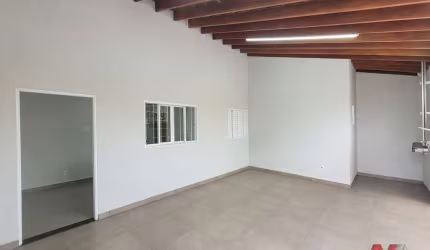 Casa para venda em Parque Residencial Cambuí de 195.00m² com 3 Quartos, 2 Suites e 3 Garagens