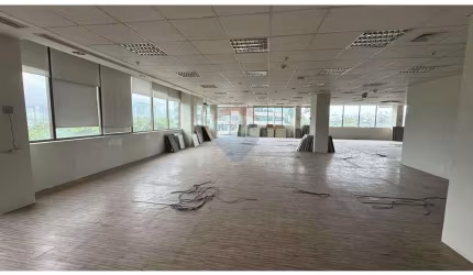 Sala Comercial para alugar em Barra Da Tijuca de 1193.00m² com 35 Garagens