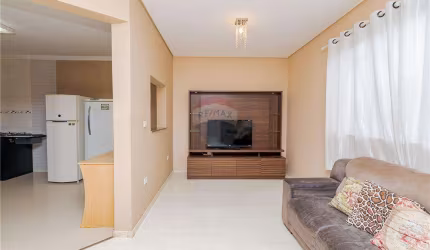 Sobrado para venda em Umbará de 210.00m² com 3 Quartos, 1 Suite e 3 Garagens