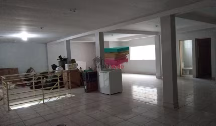 Loja para alugar em Cocaia de 250.00m²