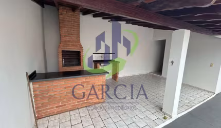 Casa para venda em Jardim Ipê Iv de 300.00m² com 3 Quartos e 4 Garagens