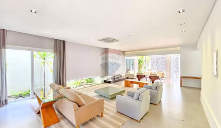 Casa de Condomínio para alugar em Tamboré de 505.00m² com 4 Quartos e 4 Suites