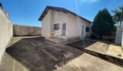 Casa para venda em Parque São Jorge de 51.13m² com 2 Quartos e 2 Garagens