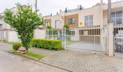Sobrado para venda em Cidade Industrial de 137.00m² com 3 Quartos, 1 Suite e 2 Garagens