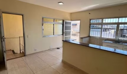 Casa para alugar em Jardim Palmira de 30.00m² com 1 Quarto