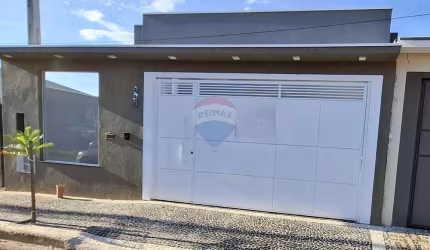 Casa para venda em Vila Paraíso de 165.00m² com 2 Quartos, 1 Suite e 1 Garagem