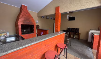 Casa para venda em Conjunto Habitacional Hilda Mandarino de 117.00m² com 3 Quartos e 2 Garagens