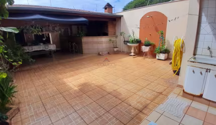 Casa para venda em São Vicente de 172.00m² com 2 Quartos, 1 Suite e 2 Garagens