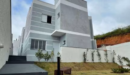 Casa para venda em Vila São Paulo de 72.00m² com 2 Quartos, 2 Suites e 1 Garagem