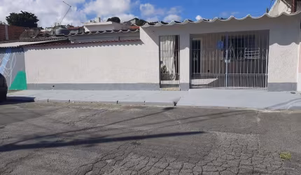 Casa para venda em Vila Natal de 200.00m² com 2 Quartos e 3 Garagens