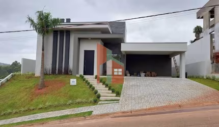 Casa para venda em Condomínio Residencial Shamballa Iii de 240.00m² com 3 Quartos, 3 Suites e 2 Garagens