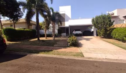 Sobrado para venda em Residencial Portal Dos Oitis de 356.00m² com 3 Quartos, 3 Suites e 4 Garagens