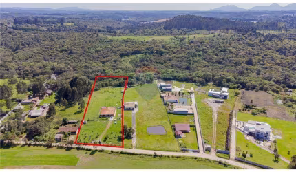 Chácara para venda em Campina Grande Do Sul de 270.00m² com 4 Quartos, 4 Suites e 10 Garagens