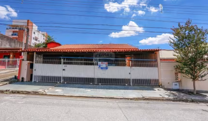Casa para venda em Jardim Europa de 278.00m² com 4 Quartos, 2 Suites e 3 Garagens