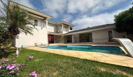 Casa de Condomínio para venda em Terras De São Carlos de 672.00m² com 5 Quartos, 5 Suites e 4 Garagens