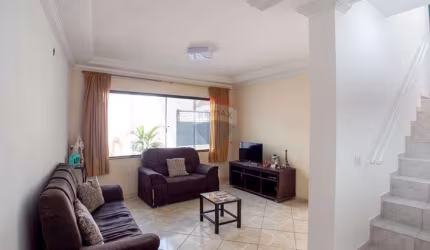Casa para venda em Vila Dainese de 157.00m² com 3 Quartos e 2 Garagens