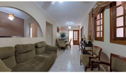 Casa para venda em Jardim Residencial Pedras Preciosas de 193.10m² com 3 Quartos e 2 Garagens