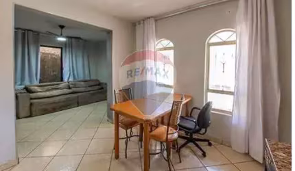 Casa para venda em Jardim América de 121.00m² com 4 Quartos e 1 Garagem