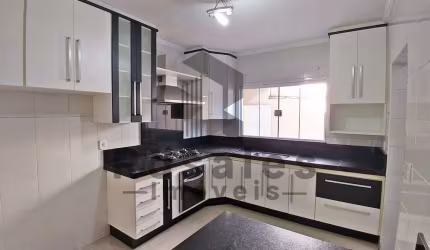 Casa para venda em Condomínio Campos Do Conde I de 263.00m² com 3 Quartos, 3 Suites e 2 Garagens