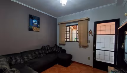 Casa para venda em Jardim Itamarati de 150.00m² com 3 Quartos, 1 Suite e 3 Garagens
