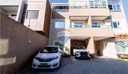 Sobrado para venda em Jardim Das Américas de 120.00m² com 3 Quartos, 1 Suite e 2 Garagens