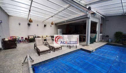 Casa de Condomínio para venda e aluguel em Vila Verde de 355.00m² com 3 Quartos, 3 Suites e 4 Garagens