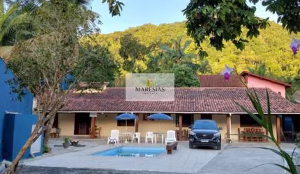 Casa para venda em Boiçucanga de 714.00m² com 3 Quartos, 3 Suites e 8 Garagens