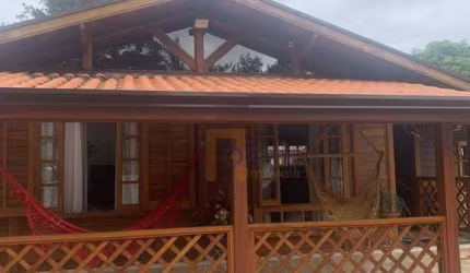 Chácara para venda em Do Taboão de 250.00m² com 4 Quartos e 2 Suites