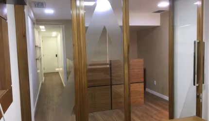 Sala Comercial para alugar em Jardim Botânico de 50.00m² com 1 Garagem