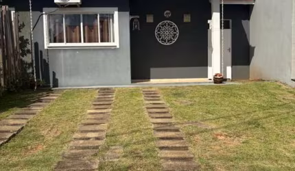Casa para venda em Jardim Panorama de 56.00m² com 3 Quartos e 2 Garagens