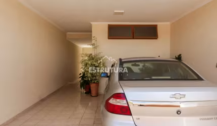 Casa para venda em Vila Cristina de 83.00m² com 3 Quartos, 1 Suite e 3 Garagens