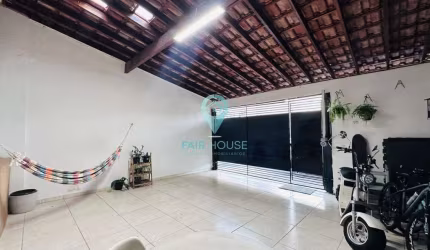 Casa para venda em Jardim Santa Marta de 150.00m² com 2 Quartos, 2 Suites e 3 Garagens