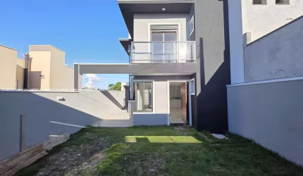 Sobrado para venda em Mogi Moderno de 182.00m² com 3 Quartos, 1 Suite e 2 Garagens