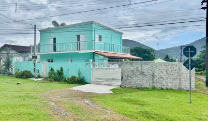 Casa para venda em Lagoinha de 205.00m² com 4 Quartos e 3 Garagens