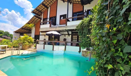 Casa de Condomínio para venda em Altos De São Fernando de 570.00m² com 6 Quartos, 2 Suites e 5 Garagens