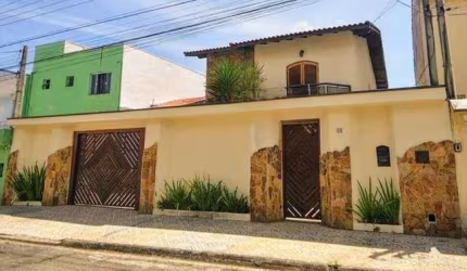 Casa para venda em Residencial Novo Horizonte I de 242.00m² com 3 Quartos, 1 Suite e 4 Garagens