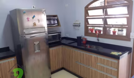 Casa para venda em Jardim Aruan de 71.00m² com 2 Quartos e 1 Garagem