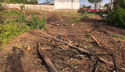 Lote / Terreno para venda em Vila Aviação B de 1800.00m²