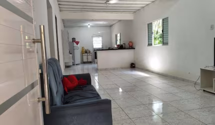 Casa para venda em Parque Florestal de 300.00m² com 4 Quartos, 1 Suite e 2 Garagens