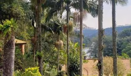 Casa para venda em Balneária de 1800.00m² com 6 Quartos, 2 Suites e 15 Garagens