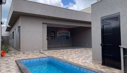 Casa para venda em Bonfim Paulista de 228.00m² com 3 Quartos, 1 Suite e 4 Garagens