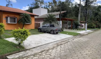 Casa de Condomínio para venda em Tabatinga de 384.00m² com 5 Quartos, 1 Suite e 4 Garagens
