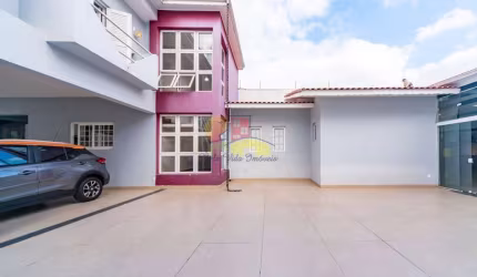 Casa para venda em Vila Assunção de 400.00m² com 4 Quartos, 4 Suites e 8 Garagens